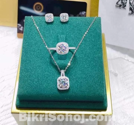 Neckless set